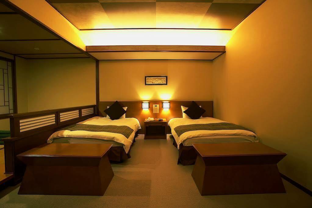 היטויושי Ryokan Ayu No Sato מראה חיצוני תמונה